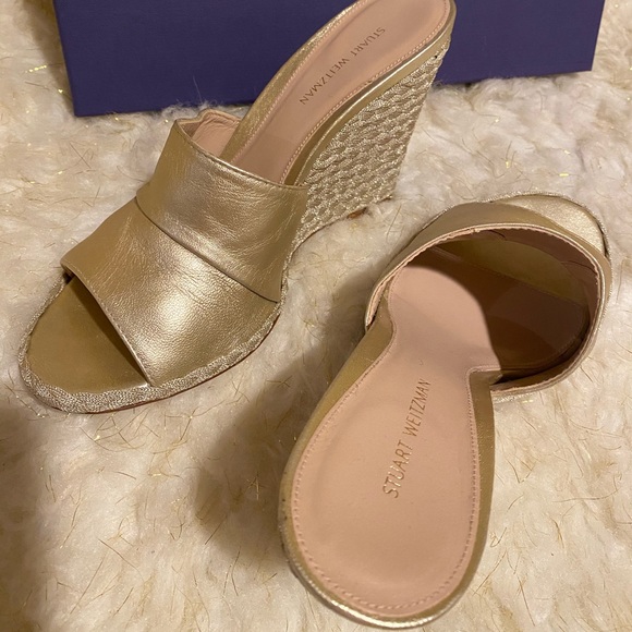Stuart Weitzman slip-on sandals - Picture 4 of 4